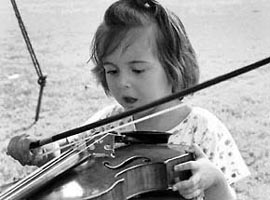 Little Girl on the Violin