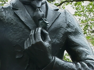 Detail: Chaplin statue